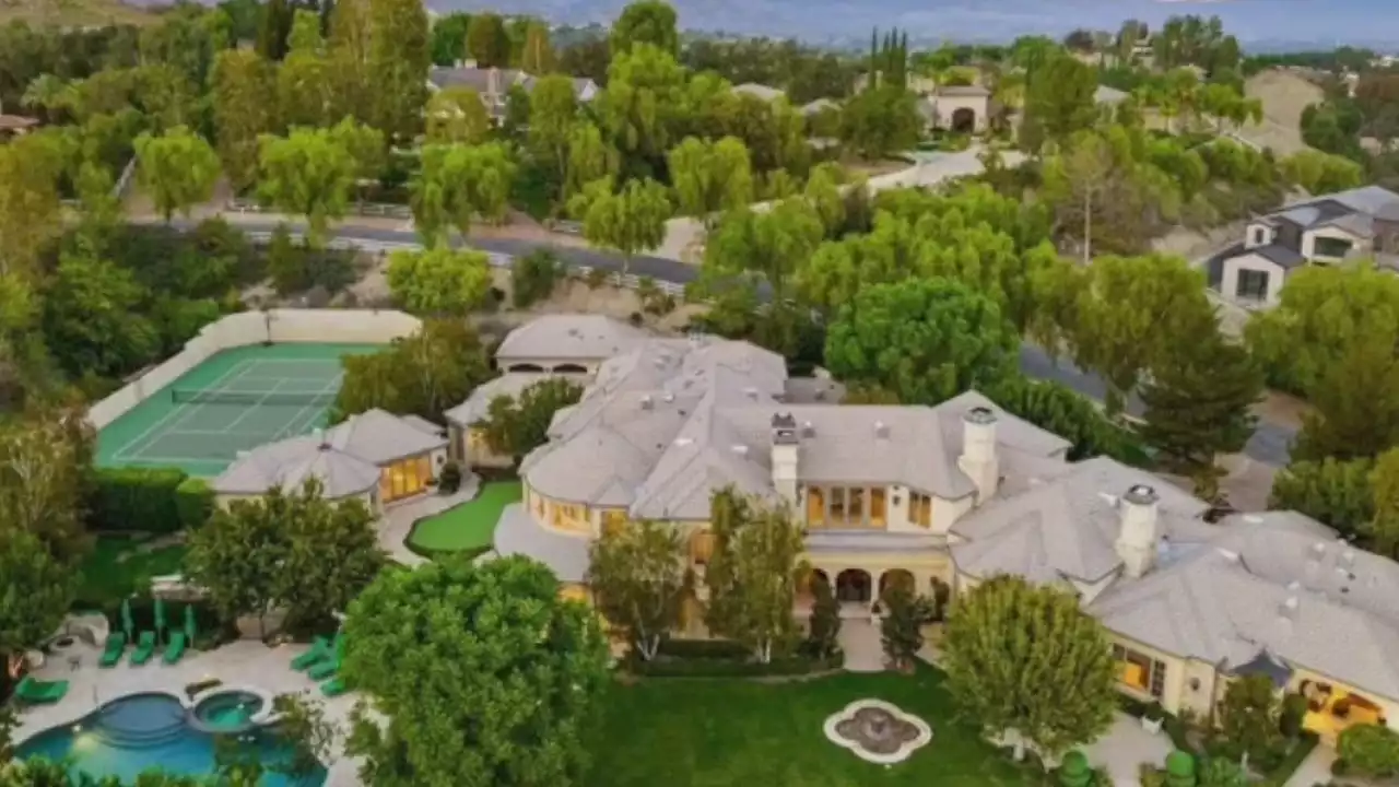 GALLERY: Vin Scully’s Hidden Hills mansion hits the market for $15M