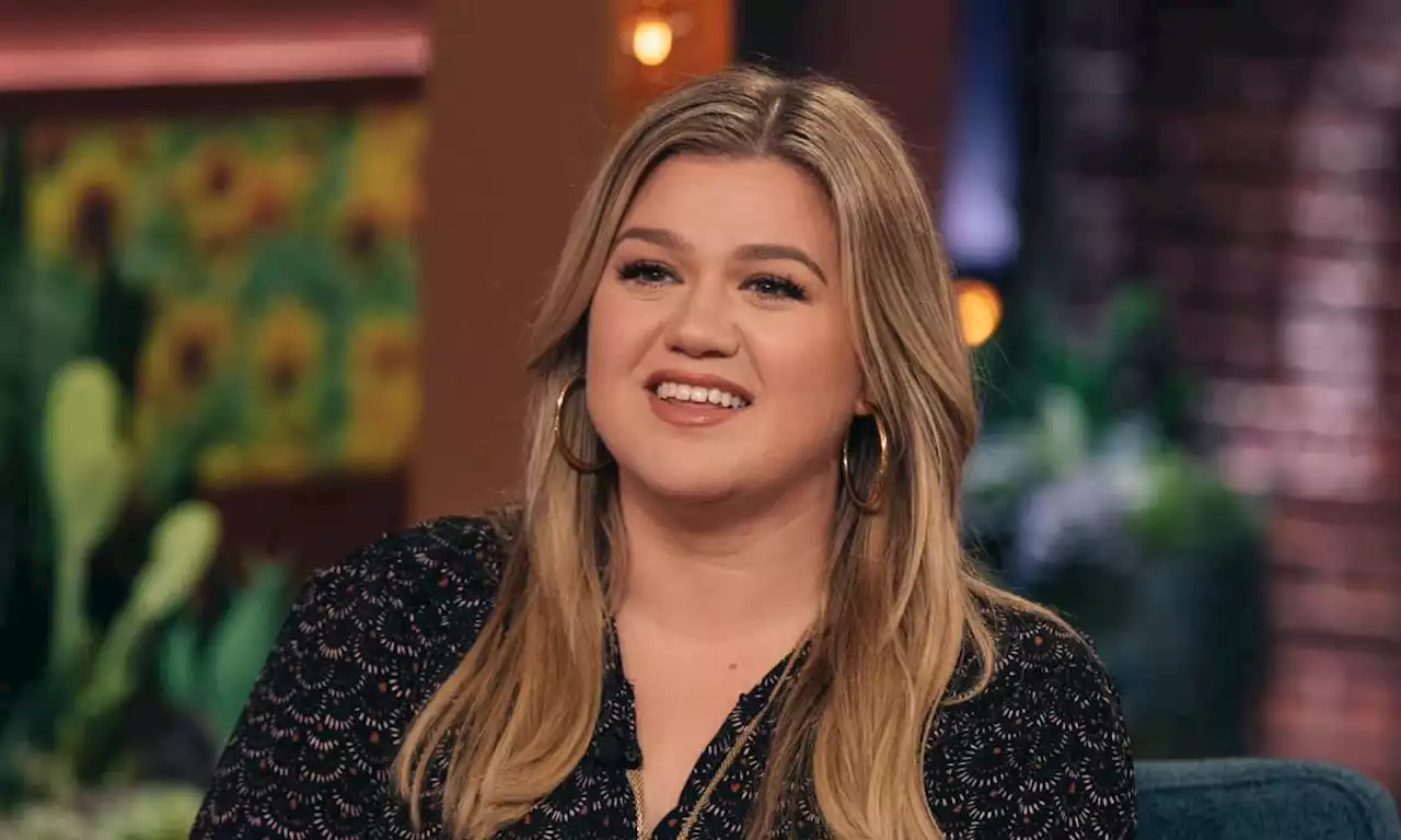 Kelly Clarkson stuns in latest look on talk show as she discusses 'crazy' household with kids