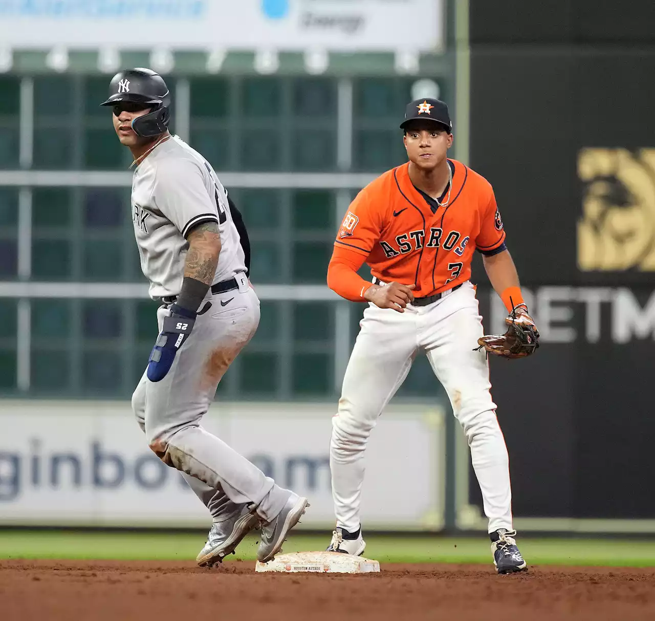 Podcast: Previewing an Astros vs. Yankees ALCS, once again