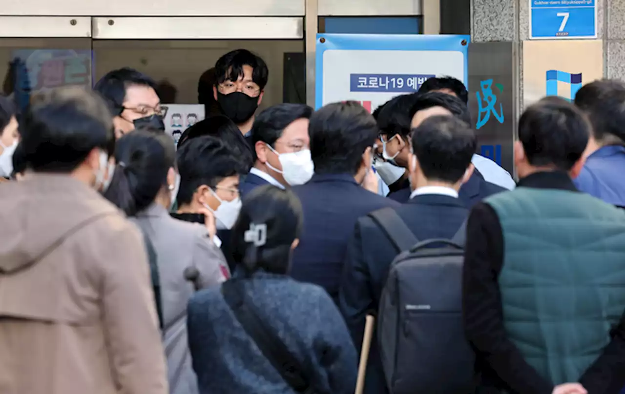 민주당, 이재명 최측근 체포·당사 압수수색에 반발···“유례 없는 무도한 행태”