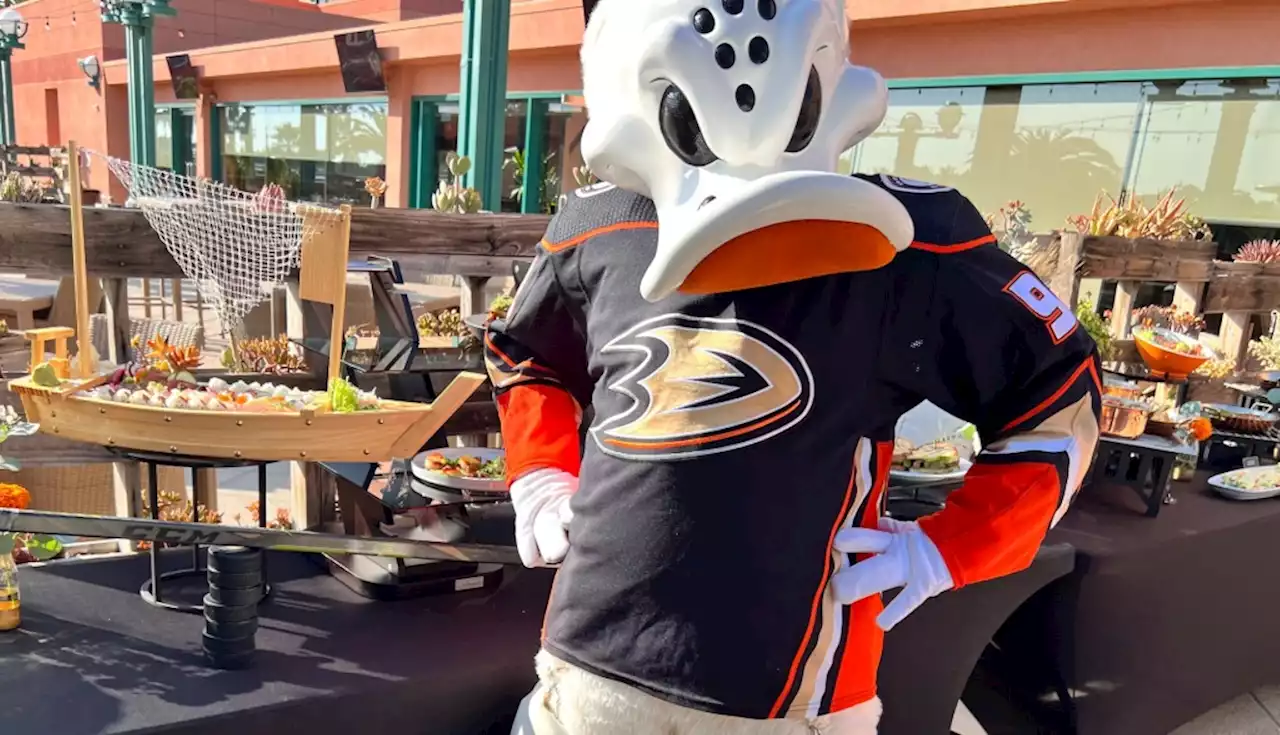 Here’s a look at new Honda Center foods for Anaheim Ducks games, 2022-2023