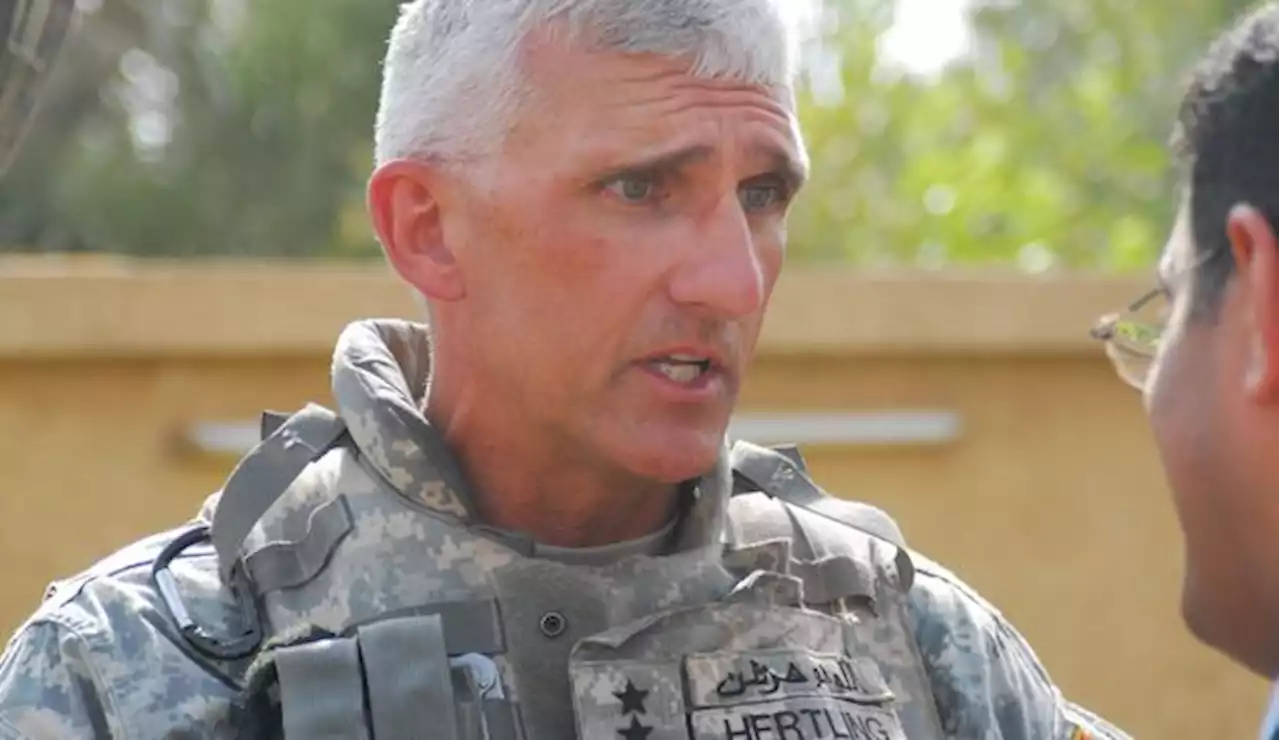 Général Mark Hertling : 'Tuer des civils est l'unique compétence de l'armée de Poutine'