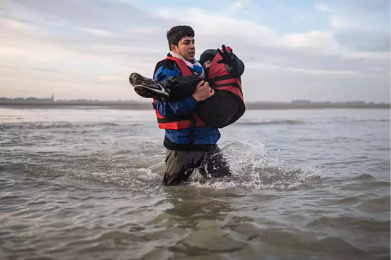 Parents throwing babies into lifeboats as Channel rescues become increasingly dangerous