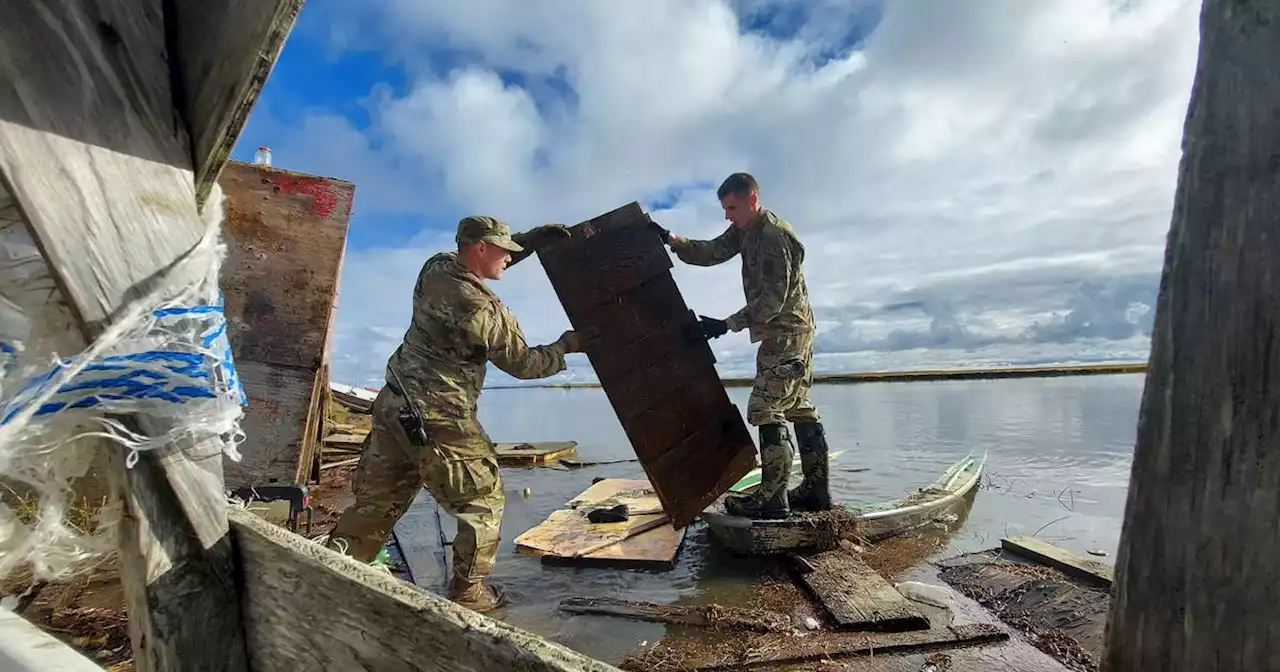 Storm repairs barrel ahead in Western Alaska as freeze-up closes in