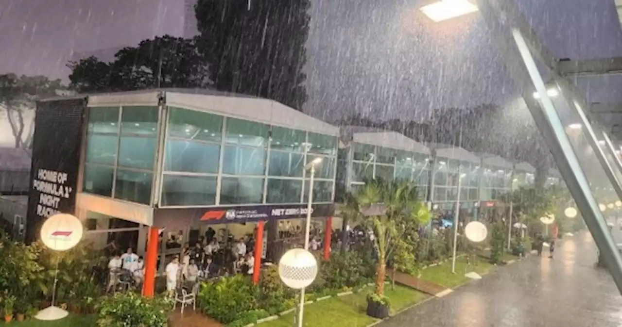 Heavy rain delays start of F1 Singapore Grand Prix