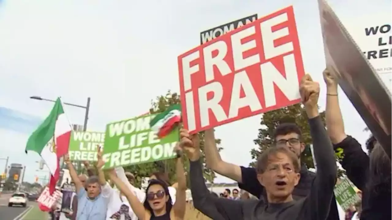 Demonstrators in Canadian cities call for change in Iran after Mahsa Amini's death | CBC News