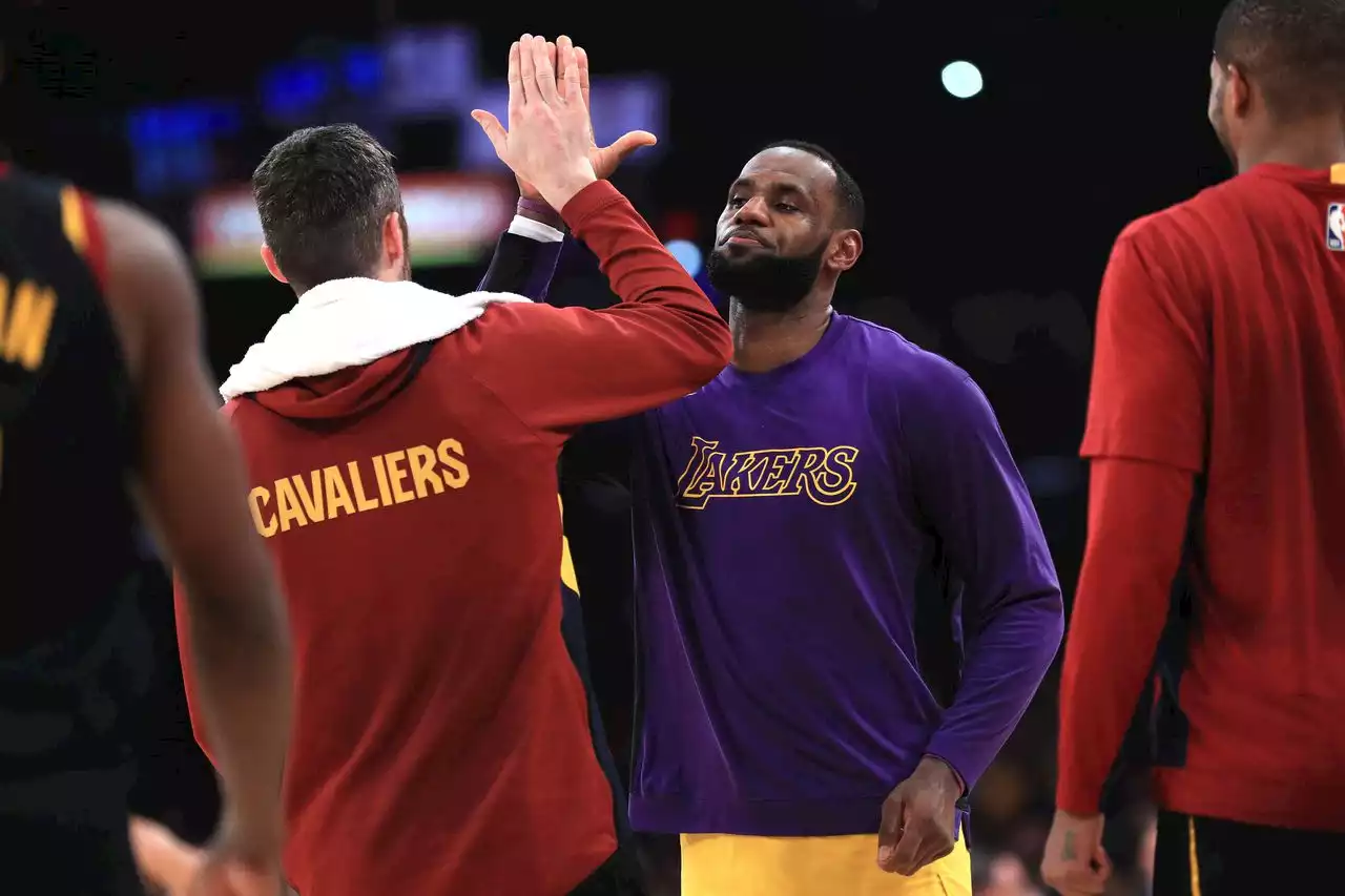 LeBron James, Kevin Love are now co-owners of a Major League Pickleball team