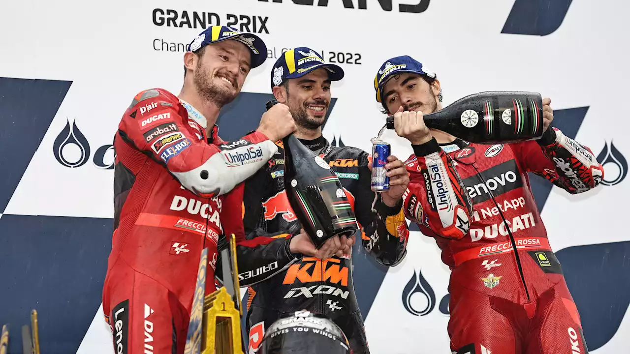 Le pagelle del GP di Thailandia: Bagnaia riapre il Mondiale, Quartararo a picco, Oliveira re della pioggia, Marquez ok