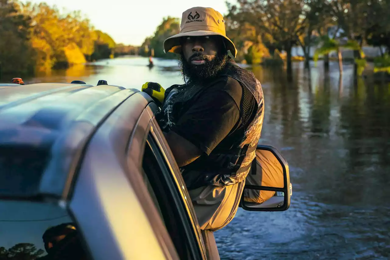 Trae tha Truth travels to Florida to help with Hurricane Ian relief