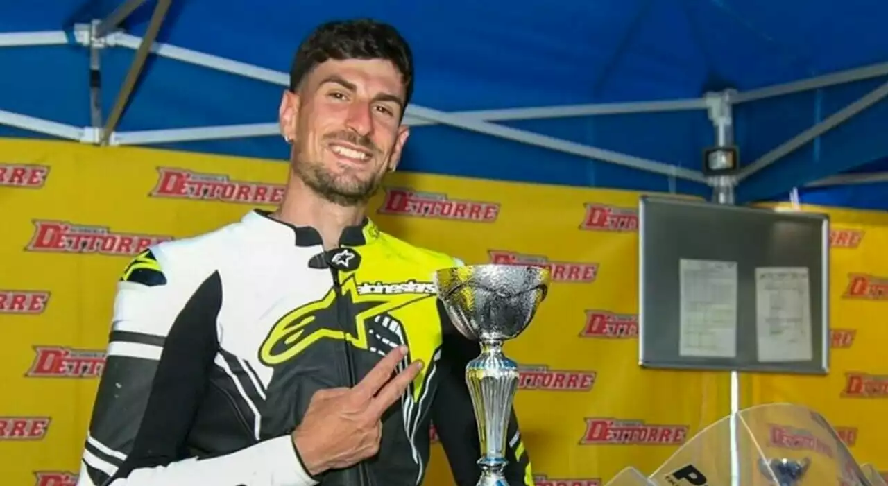 Incidente in una gara di moto a Misano: morto Federico, pilota romano 27enne. Ferito un altro ragazzo, è grave