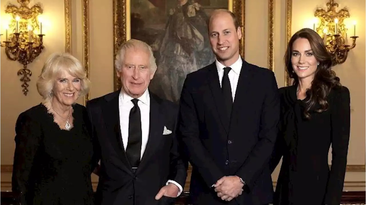 Cette photo officielle de Charles III, Camilla, Kate et William, ou des «nouveaux Fab Four» de la monarchie