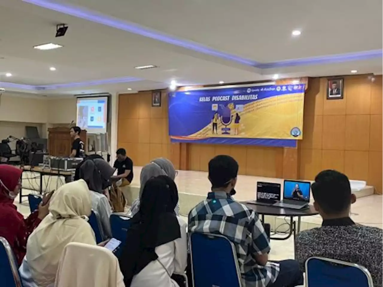 Kemenkominfo Gelar Kelas Podcast Disabilitas Di Surabaya