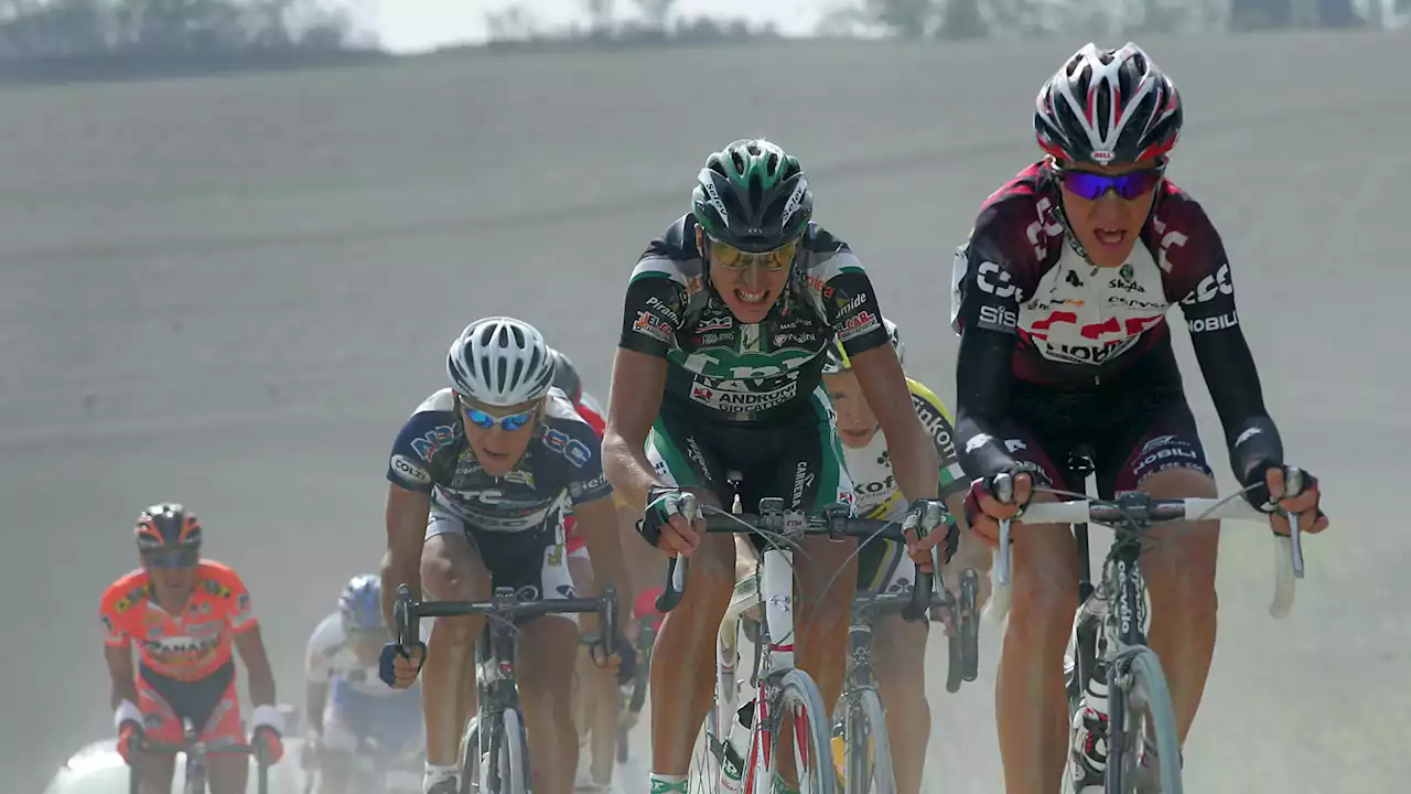 Una domenica Eroica, torna l'appuntamento per gli appassionati del ciclismo d'antan, qui in diretta