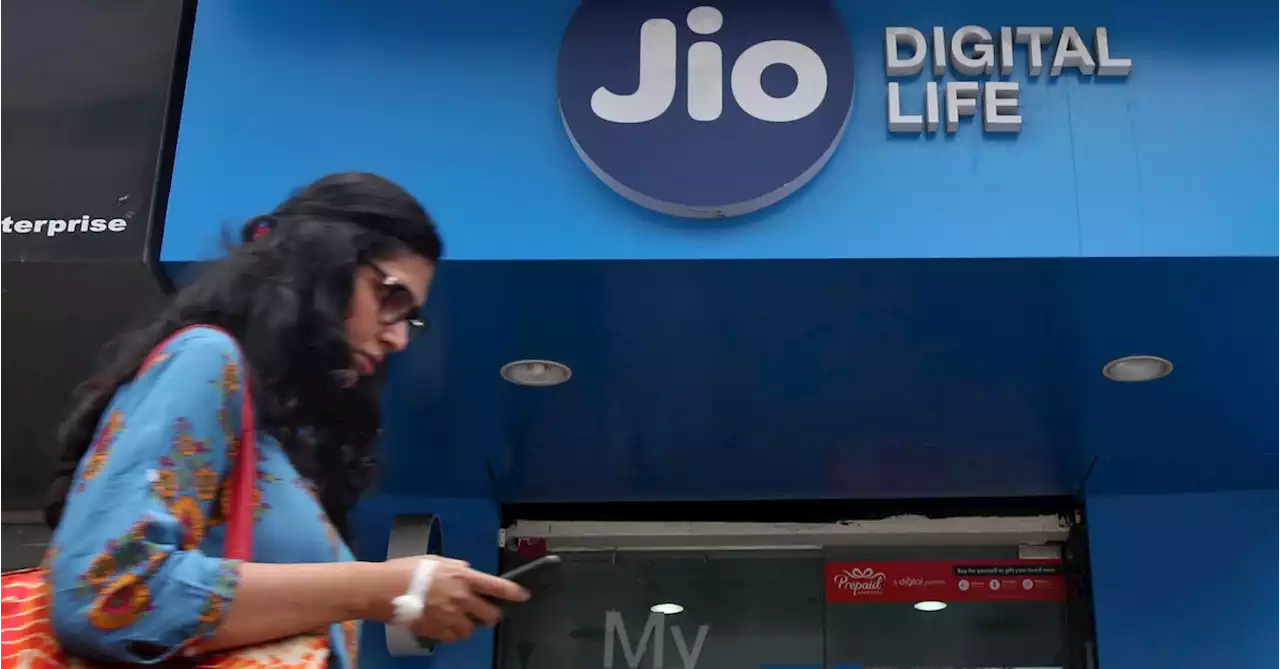 Exclusive: India's Reliance Jio to launch 4G enabled low-cost laptop at $184