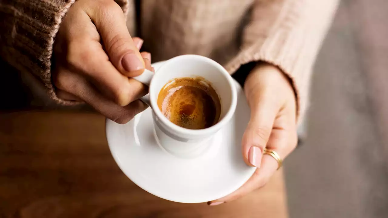 Allunga la vita e regala energia: ecco tutti i benefici in una tazzina di caffè