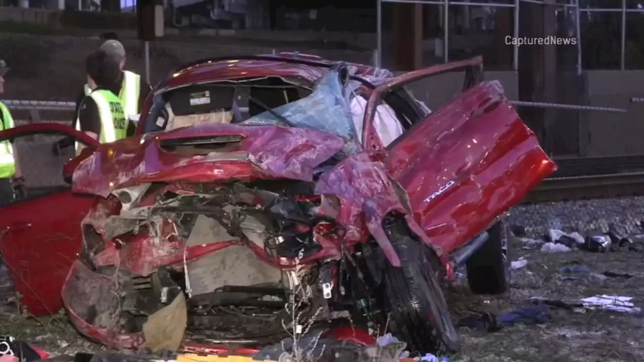 Man charged with DUI in deadly Dan Ryan crash that sent pick-up truck flying off overpass