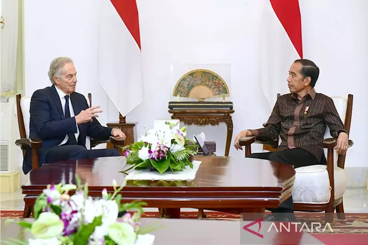 Kemarin, Jokowi bertemu Tony Blair hingga skenario pemindahan ASN