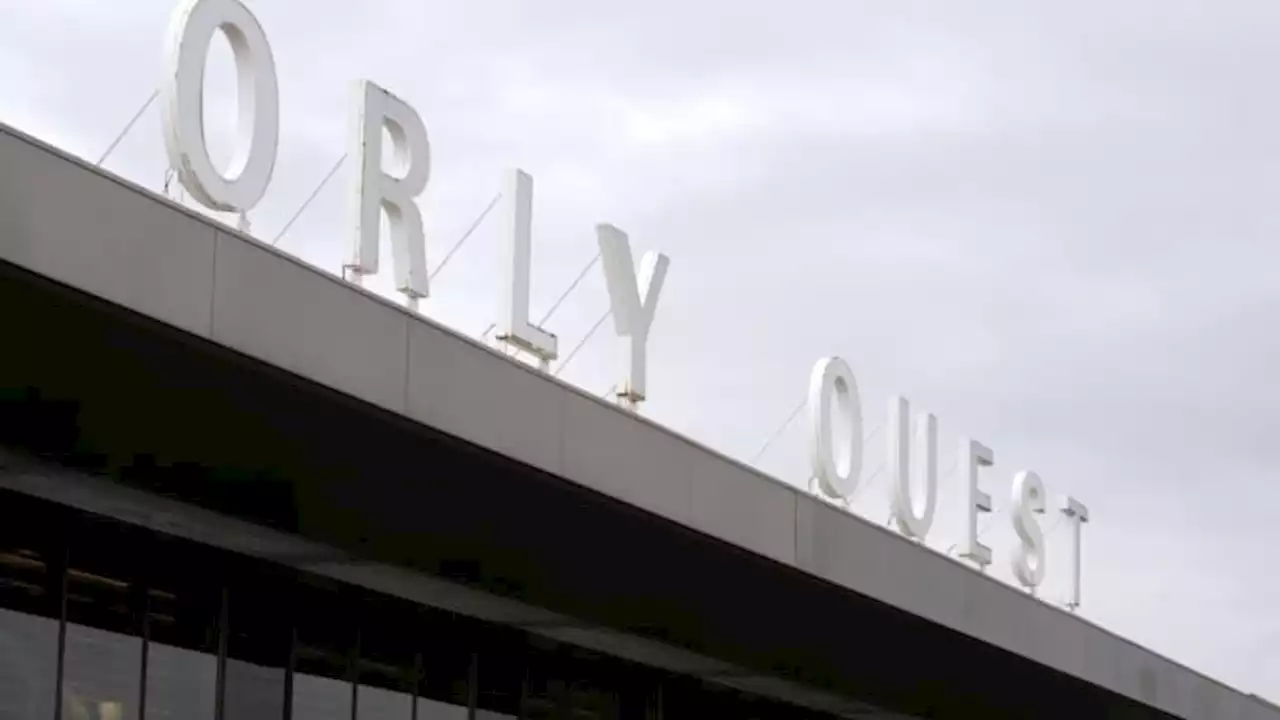 Un avion fait une sortie de piste à l'aéroport d'Orly sans faire de blessé