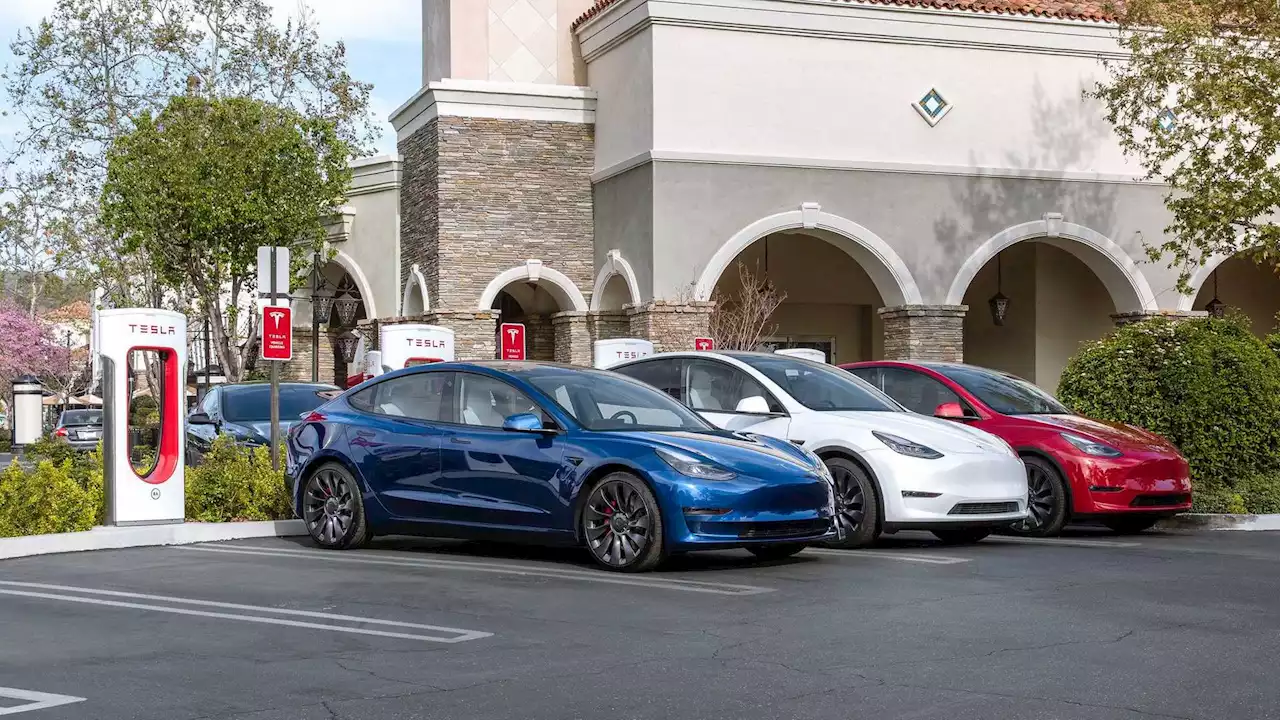 Supercharging: Ratio Is 750 Tesla Cars Per Station