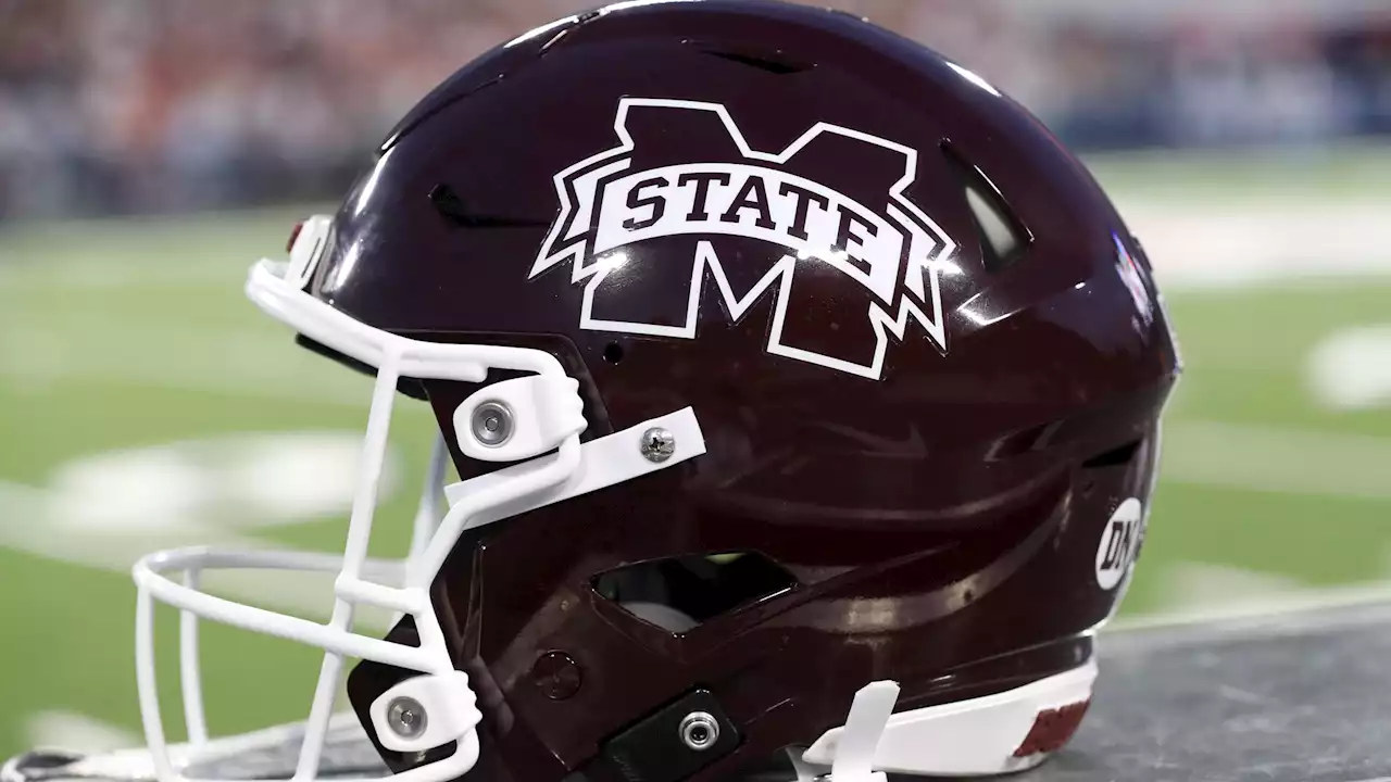 Mississippi State Football Player Sam Westmoreland Dies at 18