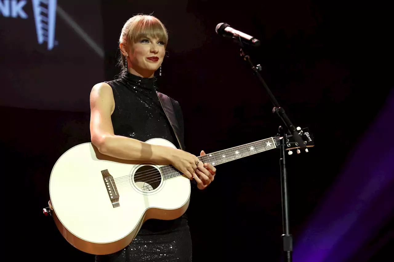 What, Exactly, Does Taylor Swift Mean By ‘Midnight’?