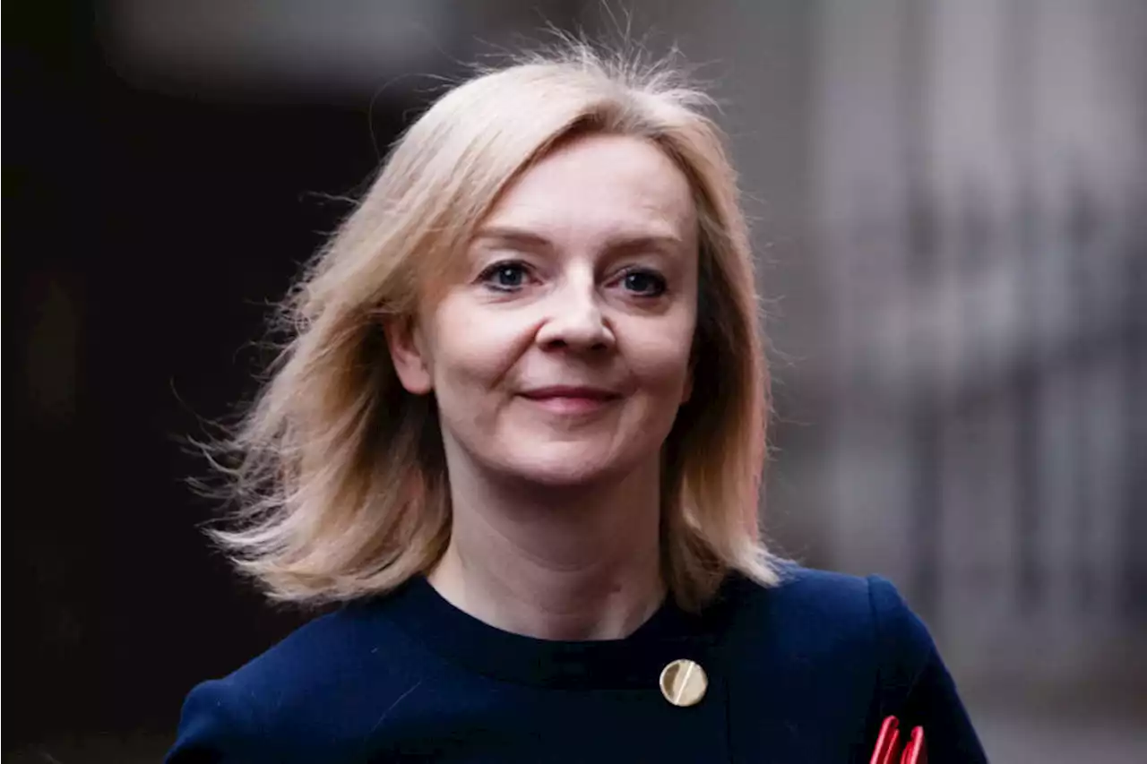 LIVE / Liz Truss resigns: follow our live blog here