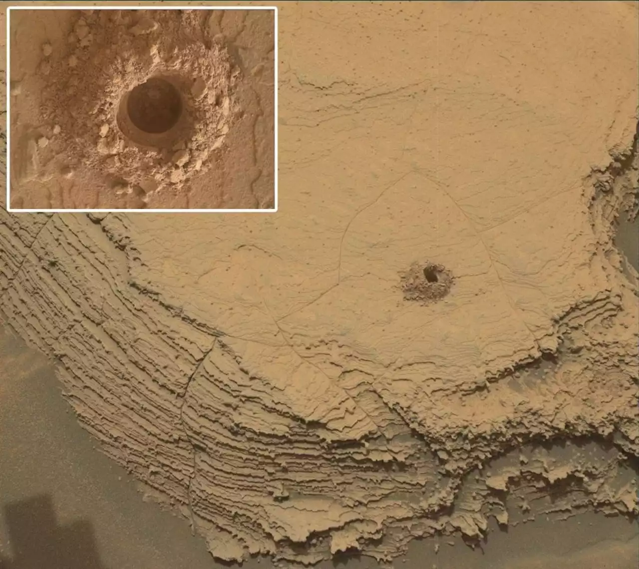 Curiosity Arrives in a Salty Region of Mars. Was it Left Over From a Dying Sea?