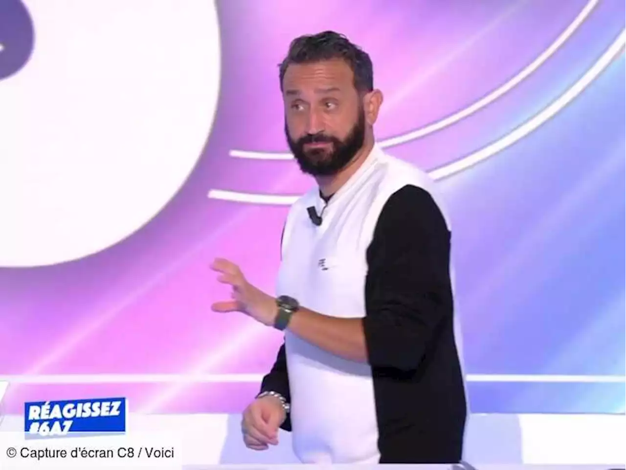 « Qui est le plus payé de la table ? » : Cyril Hanouna balance sur le salaire de ses chroniqueurs lors du 6 à 7 (ZAPTV) - Voici