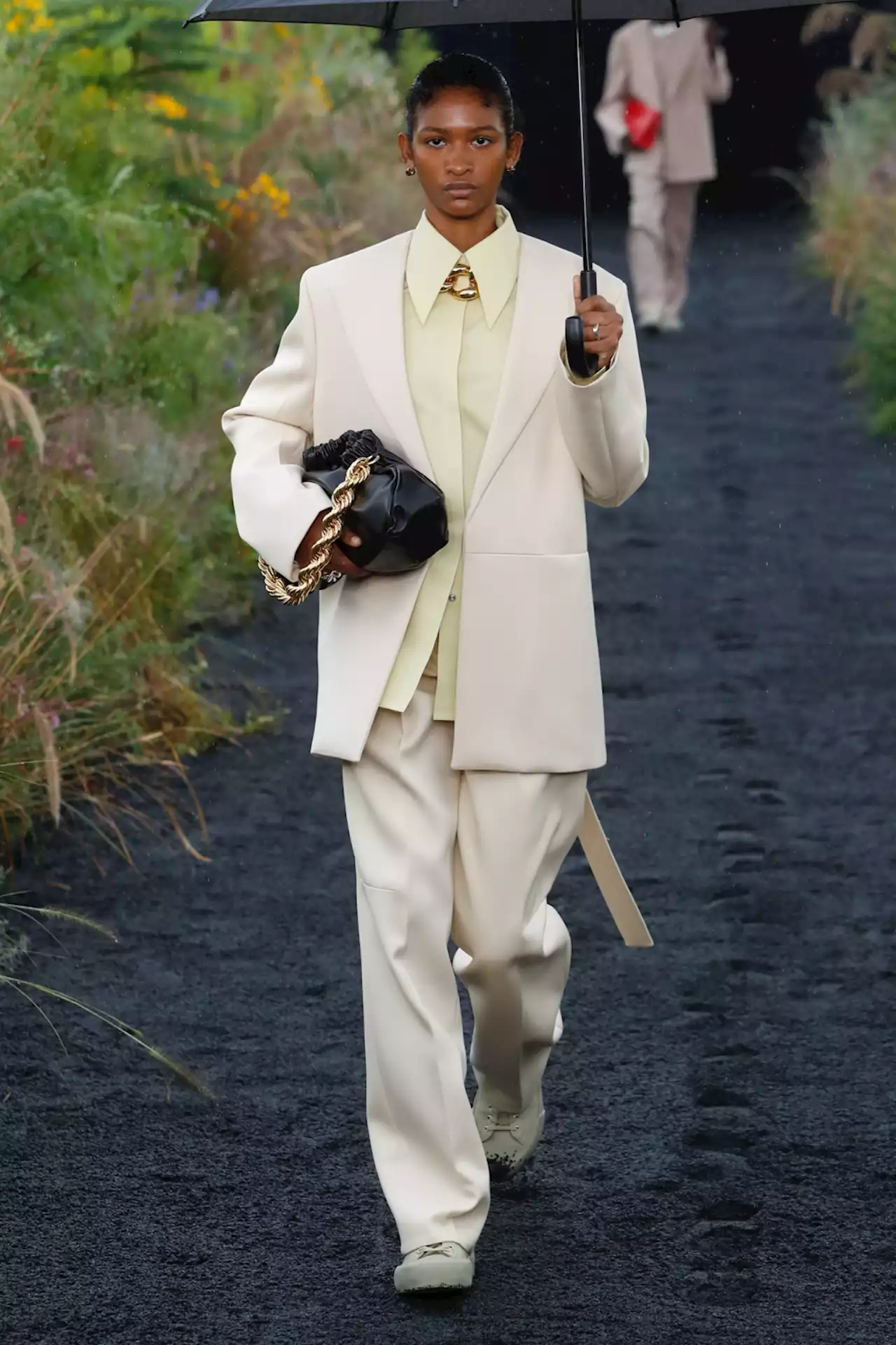 Spring 2023 Trend: Minimal Tailoring