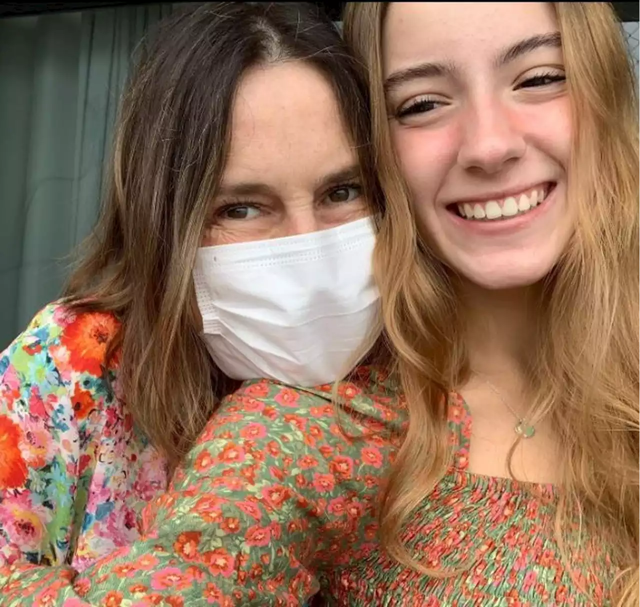 Filha de Susana Naspolini pede oração pela recuperação da jornalista: 'Rezem por ela'