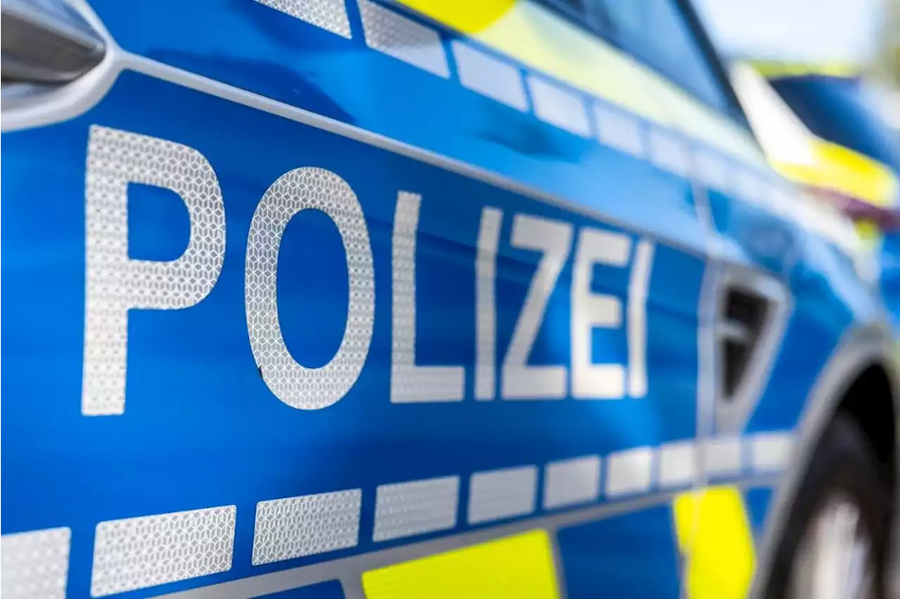 Auf Mann und Tisch gelandet: Unbekannter wirft in Landshut Kot aus dem Fenster - idowa