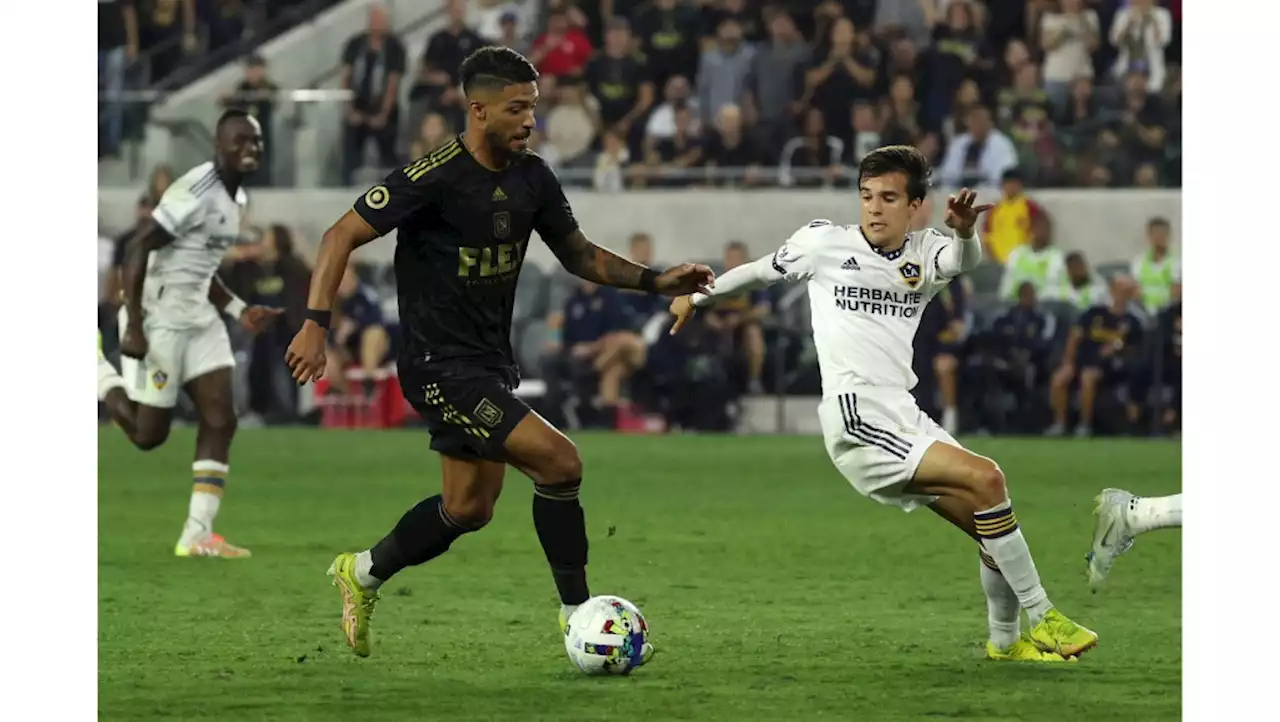 Galaxy slips late against LAFC, falls in conference semifinal