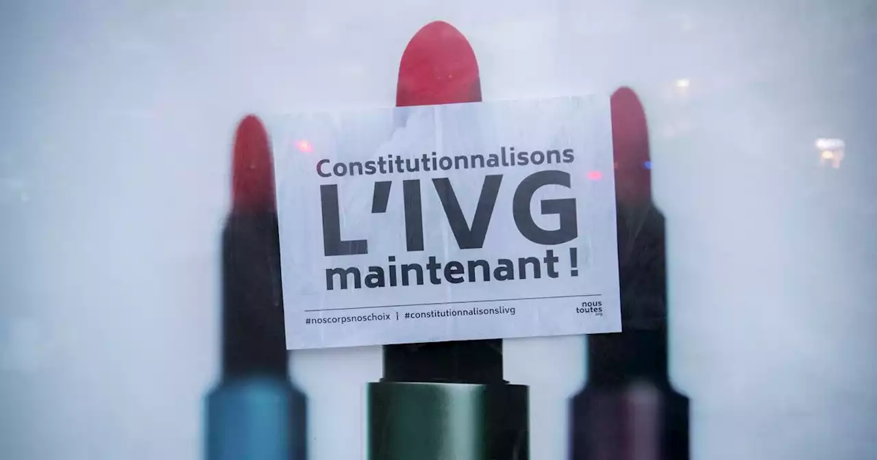 Droit à l’IVG dans la Constitution : Emmanuel Macron doit descendre dans l’arène