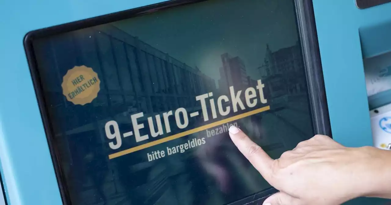 Vorteile für viele Bürger: So kann man mit dem 49-Euro-Ticket Steuern sparen