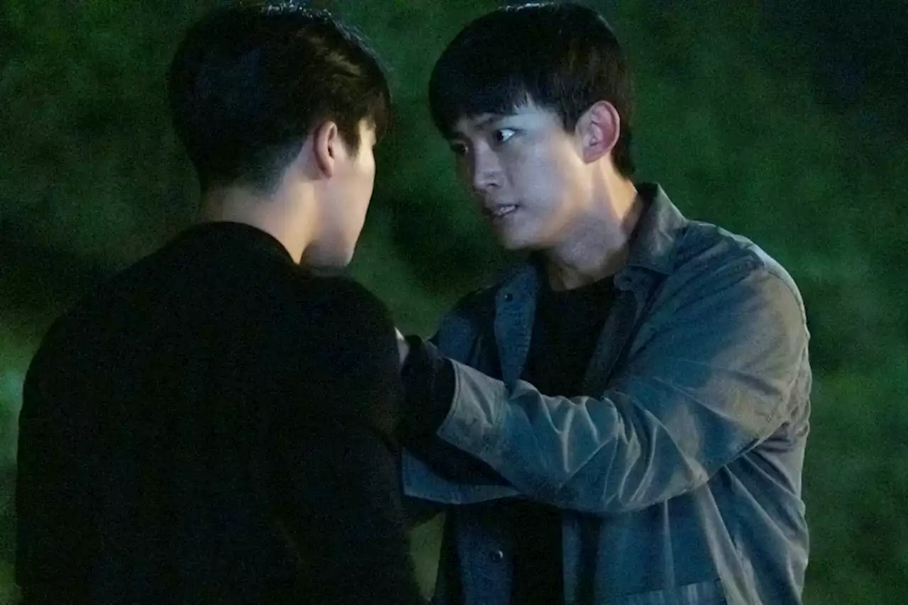 2PM’s Taecyeon Angrily Confronts Ha Seok Jin After Apink’s Jung Eun Ji Goes Missing In “Blind”