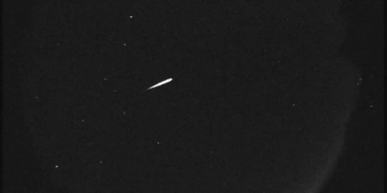 Meteor shower to peak Friday: How to catch a glimpse