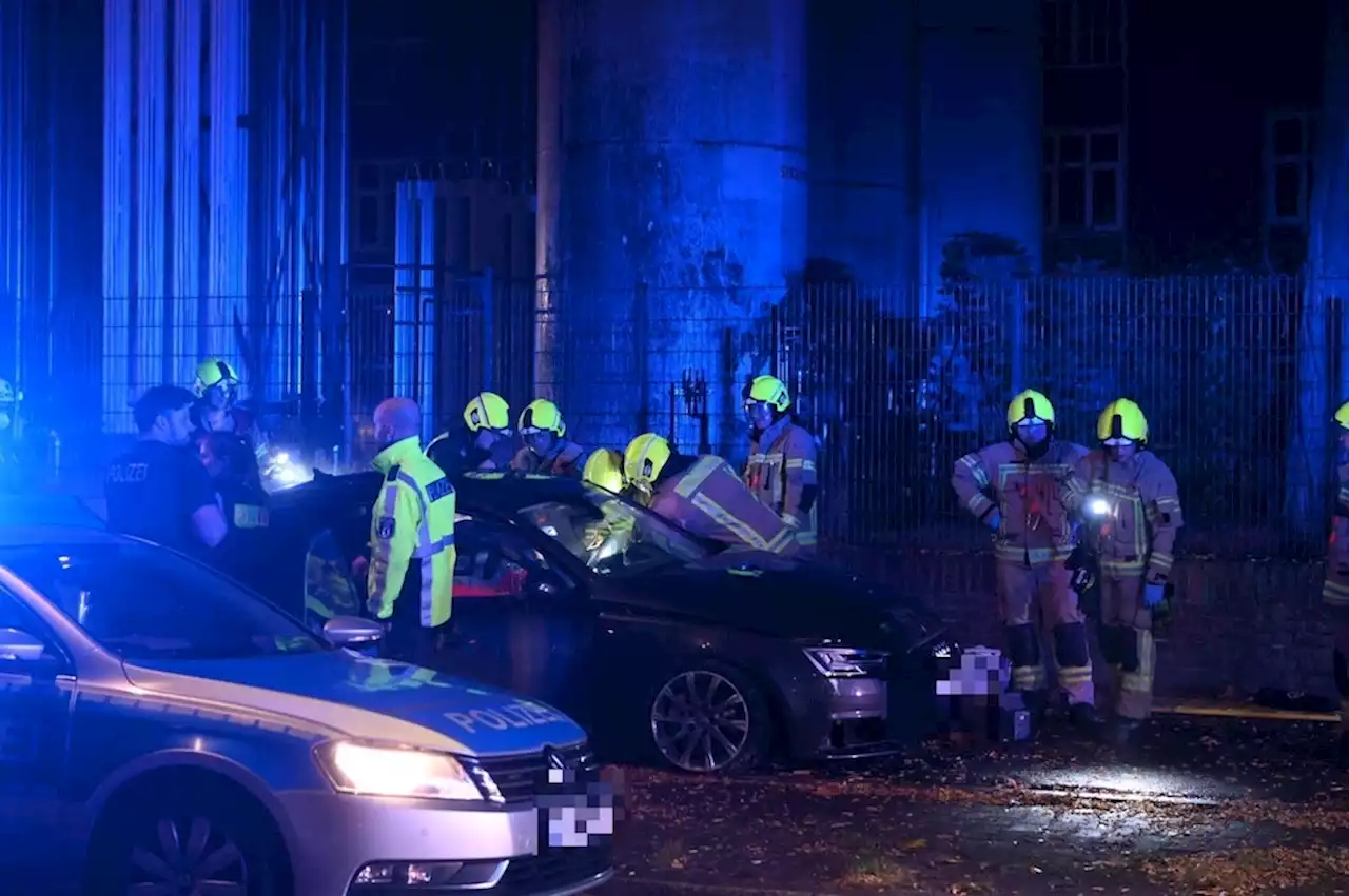 Berlin: Audi-Fahrer nach Verfolgungsjagd mit der Polizei schwer verletzt