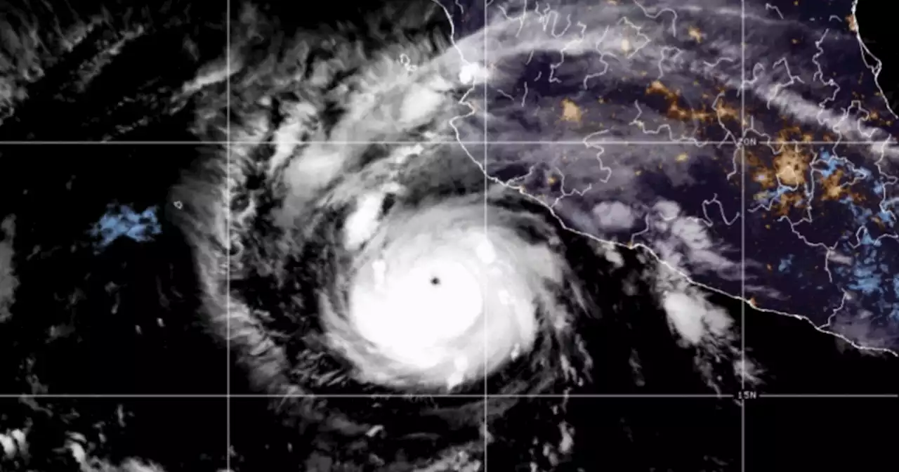 Hurricane Roslyn grows into Category 4 storm as it heads for Mexico's coast