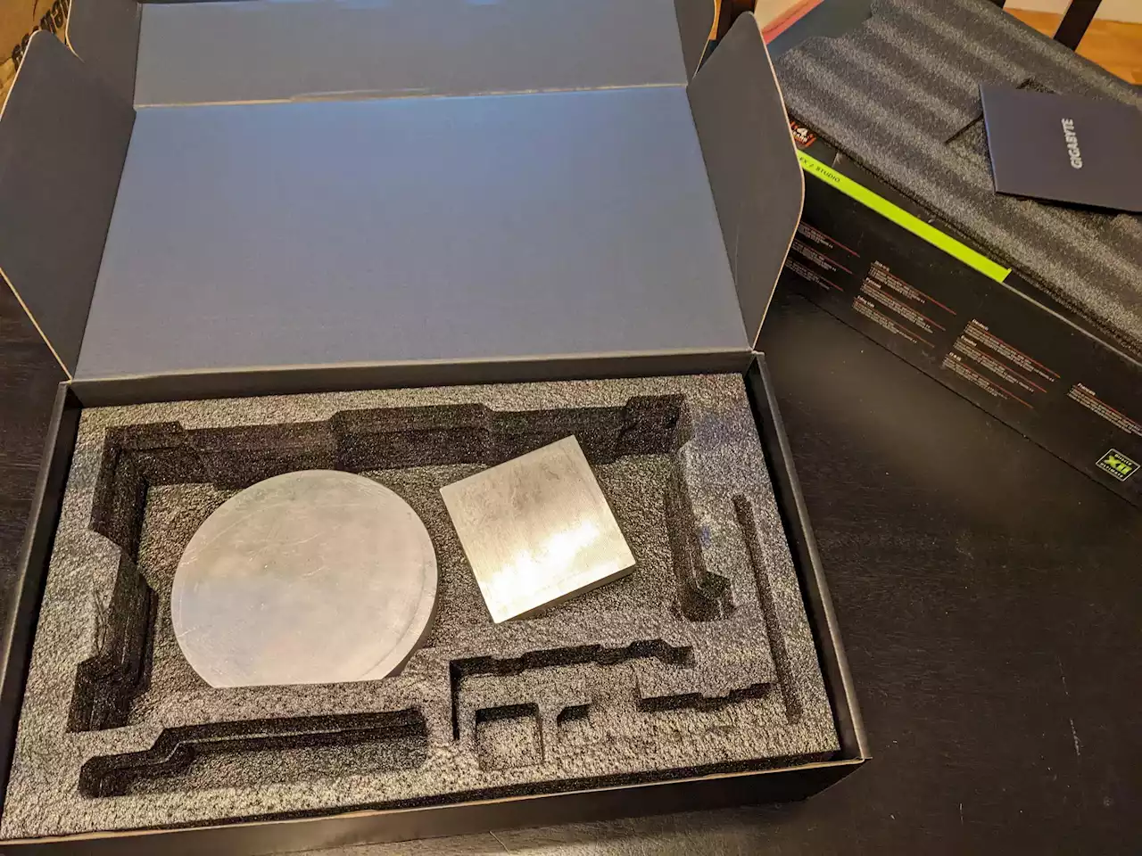 Newegg sent a customer steel weights instead of an RTX 4090 | Digital Trends