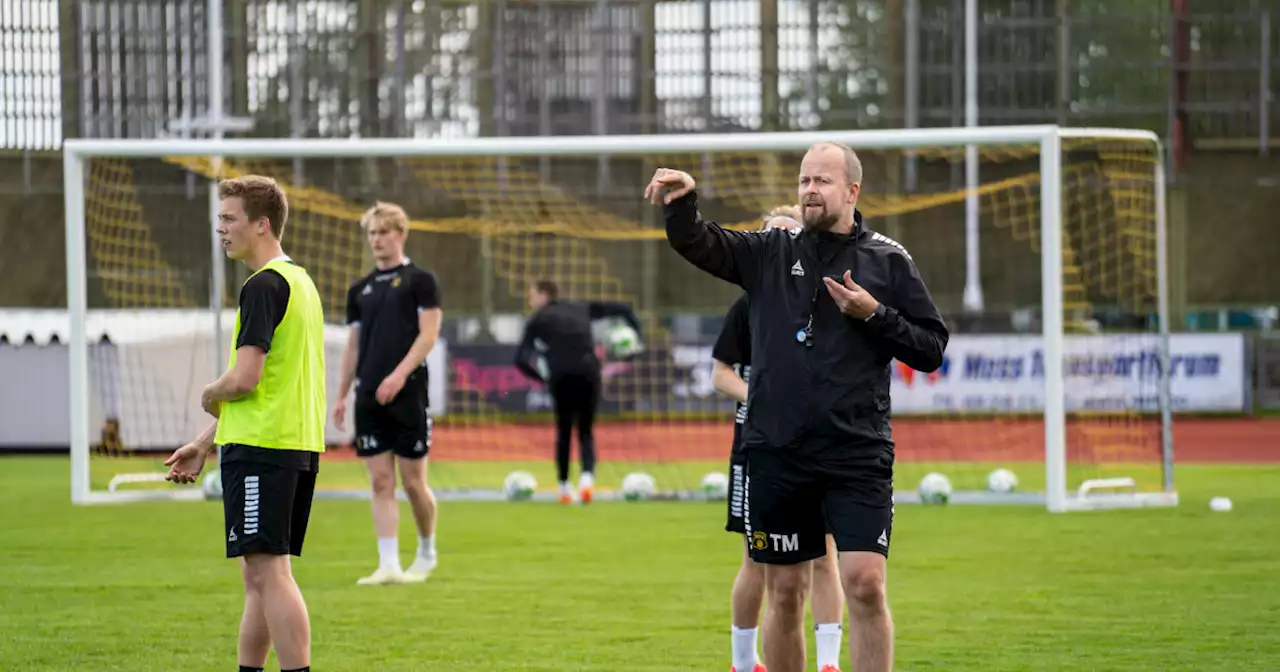 Moss rykket opp etter tolv år - Myhre nominert til årets trener