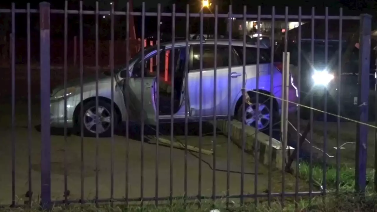 Man found shot in crashed car dies from possible road rage shooting in northeast Houston, police say