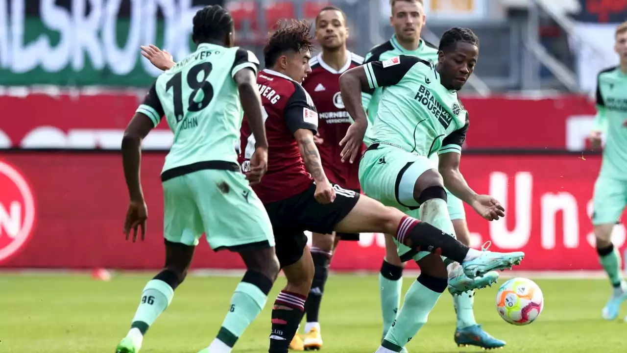 Hannover 96: „Meine Security!“ Derrick Köhn schwärmt von Bright Arrey-Mbi