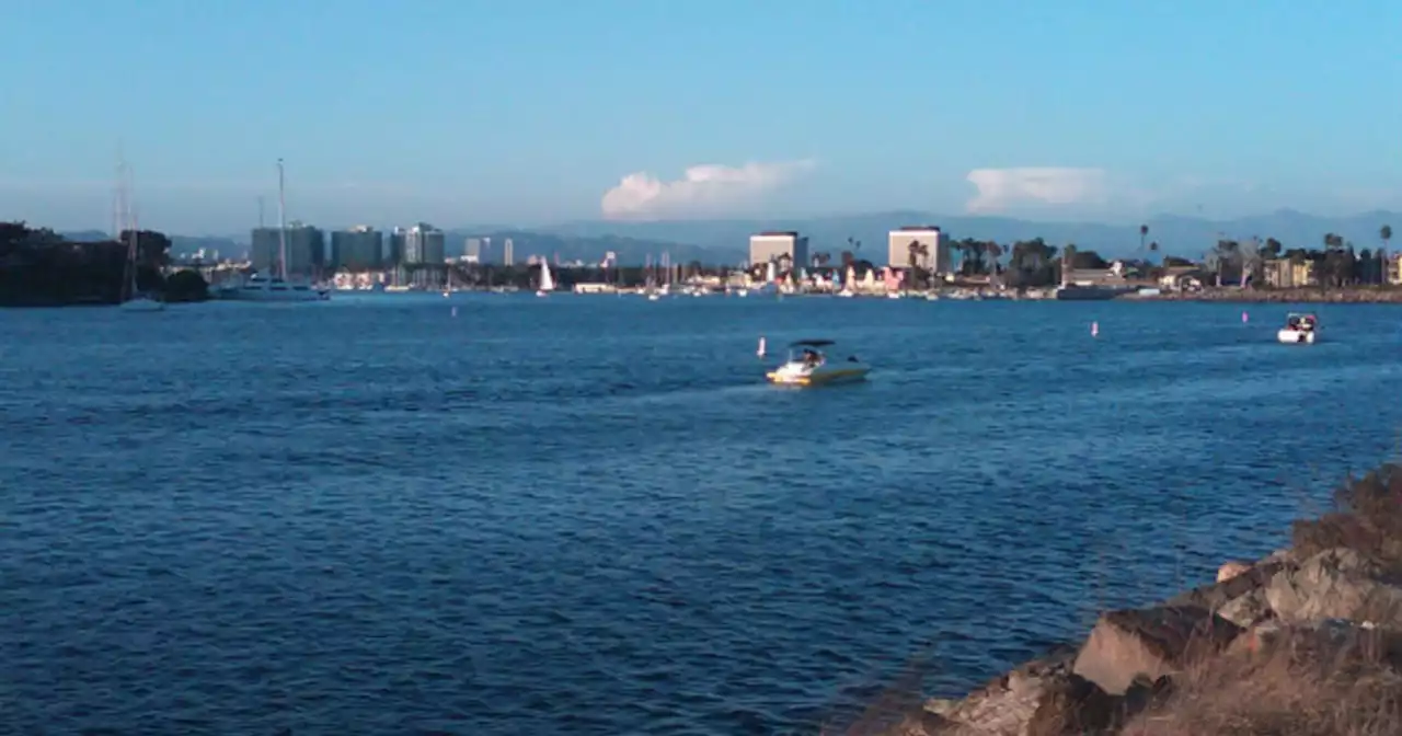 Beach near Marina del Rey closed due to sewage discharge