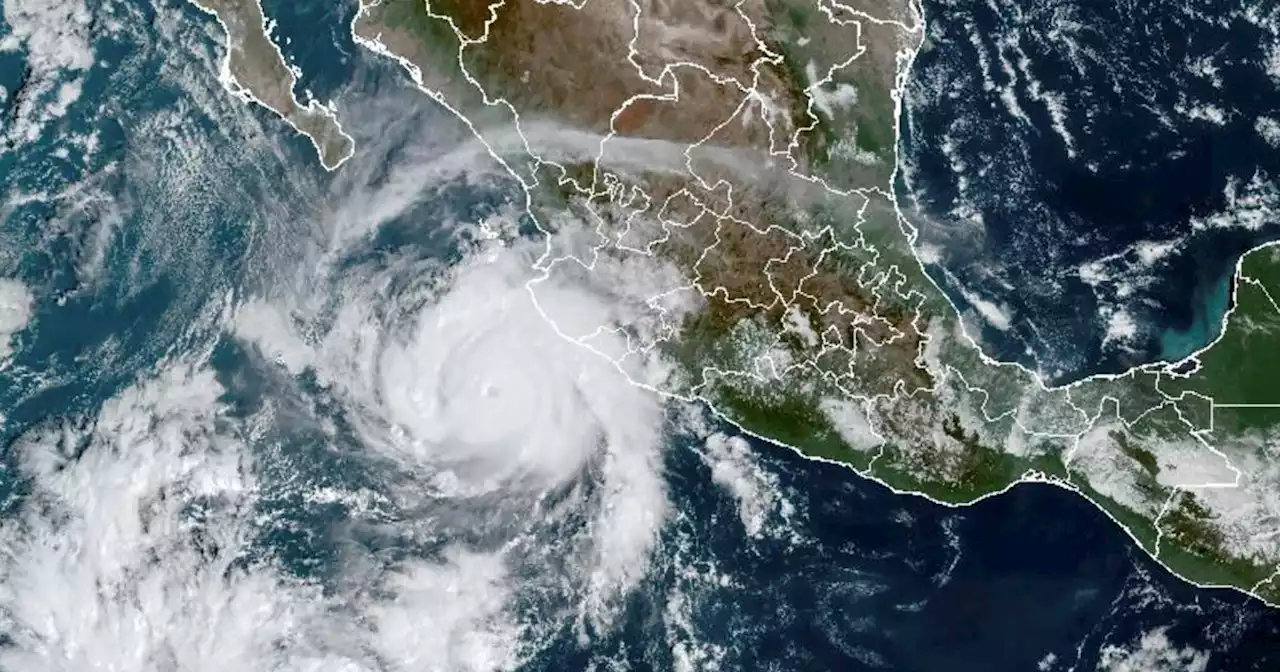 Hurricane Roslyn makes landfall in Mexico, but steers clear of beach resorts