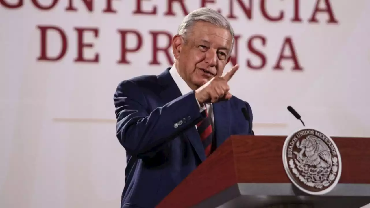 AMLO asegura que Miguel Barbosa cumplirá con el pago de maestros