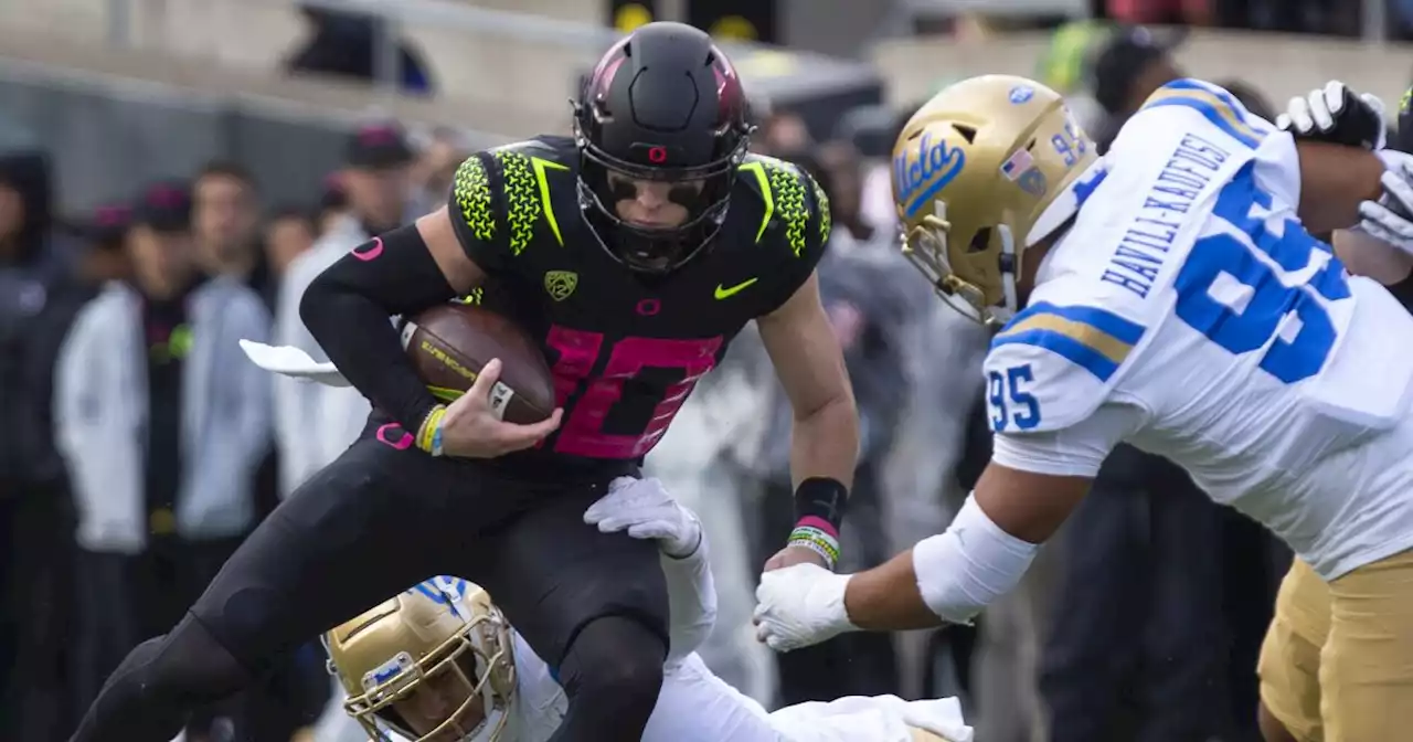 UCLA's showdown with Oregon turns into beatdown as undefeated season crumbles