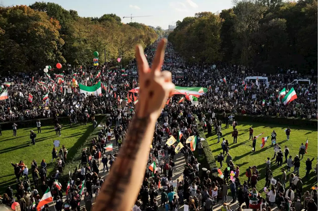 Iran protests trigger solidarity rallies in US, Europe