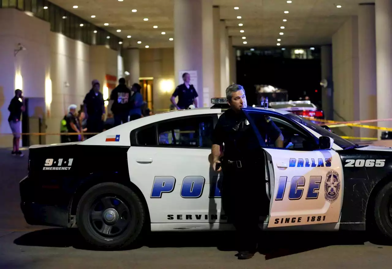 Gunman shoots 2 nurses inside Texas hospital near maternity unit: reports