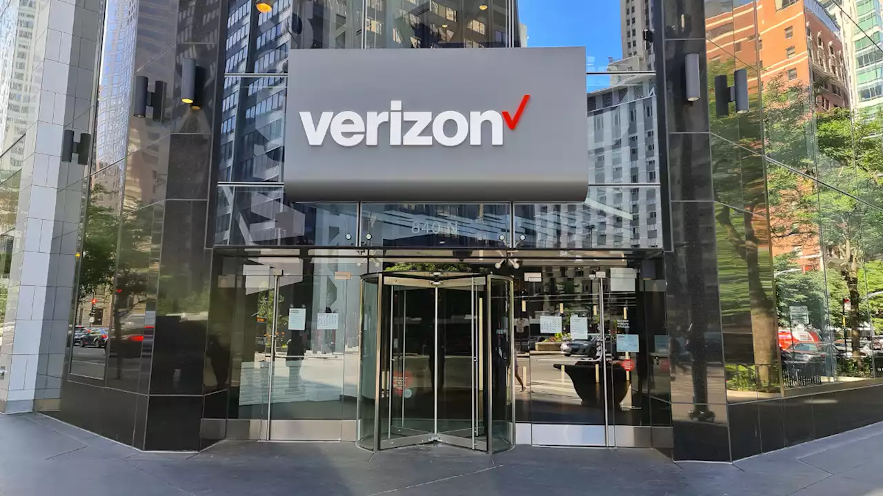 Verizon's shares hit 10-year low on Friday following release of Q3 results