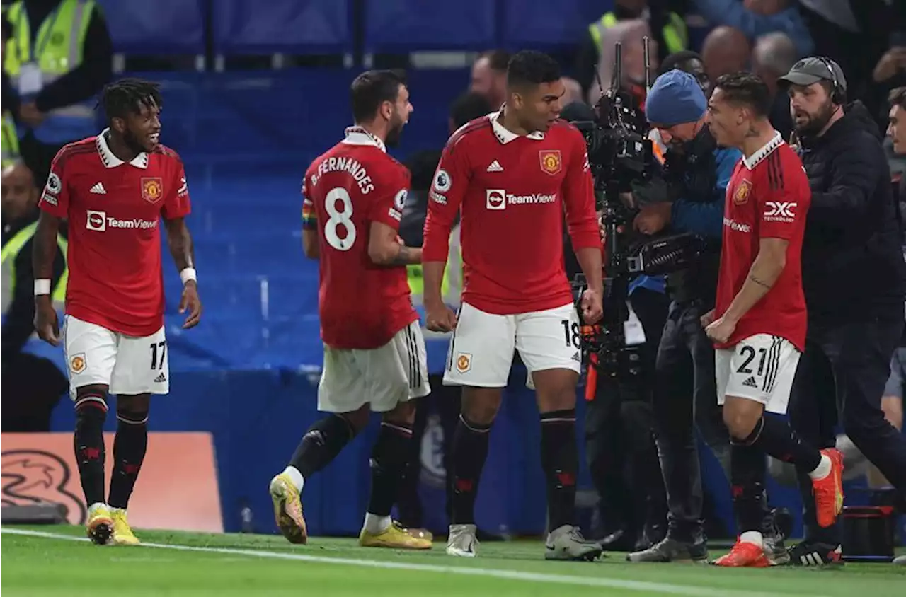 Soccer-First Casemiro goal earns United 1-1 draw at Chelsea